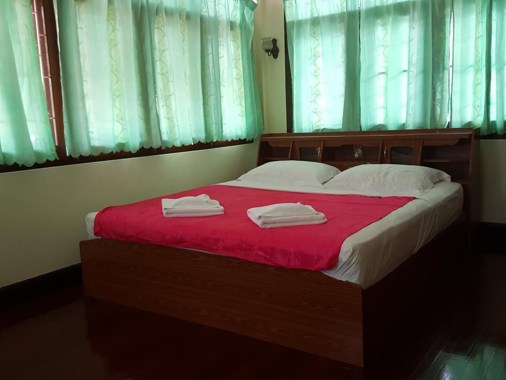 Emmanuel Guesthouse Prachuap Khiri Khan Luaran gambar